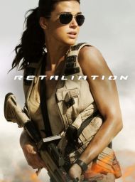 Adrianne Palicki come appare quasi sempre nel film