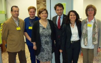 Il personale con Direttrice Filiale Spalluto e responsabile Nord Ovest Pietro La Bruna