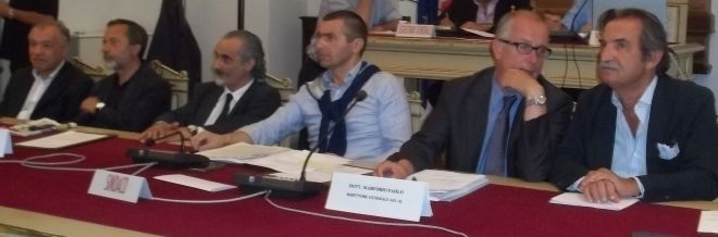 Il tavolo dei relatori