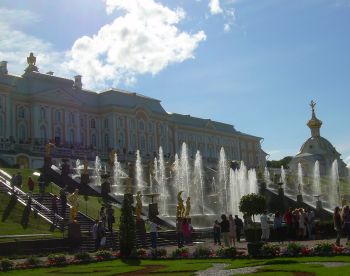 San Pietoburgo Petrodvorez chiamato anche palazzo d'estate