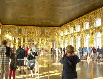 La sala d'ambra a Palazzo Puskin a S. Pietroburgo