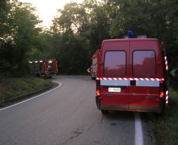 I vigili del fuoco sul luogo dell'incidente