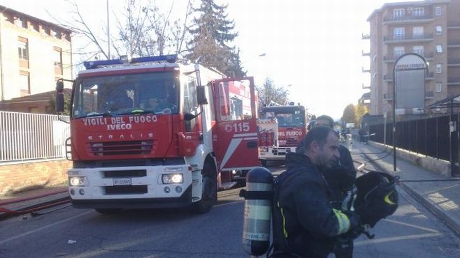 I vigili del fuoco in via Noce