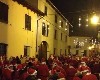 I Babbi Natale per le vie della città