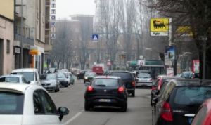 Tortona - Traffico in corso Romita