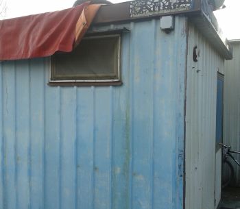 Il container in cui viveva il nigeriano clandestino 