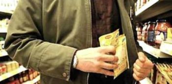 rubano al supermercato - I