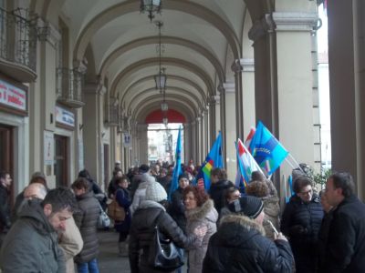 I alvoratori stanno per entrare a palazzo comunale
