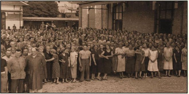 Lavoratori e lavoratrici del Cotonificio Dellepiane
