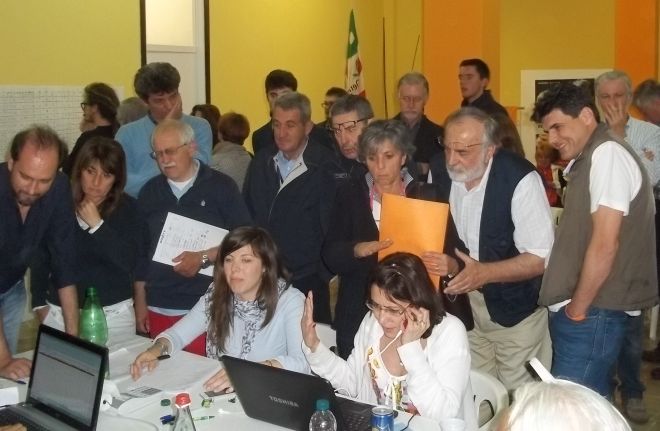 Lunedì sera nella sede del Pd durate lo spoglio dei voti