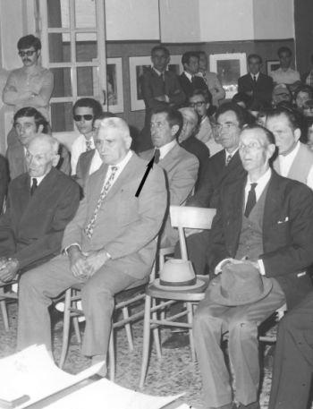 San Desiderio 1972, vengono consegnate alcune croci di cavaliere di Vittorio Veneto e, nella stessa occasione, le medaglie al valore civile. In seconda fila da sinistra Bellini, Gatti, ERNESTO LUNASCO indicato con la freccia, Gino De Faveri e, semicoperto,  Arduino Chioatto.  