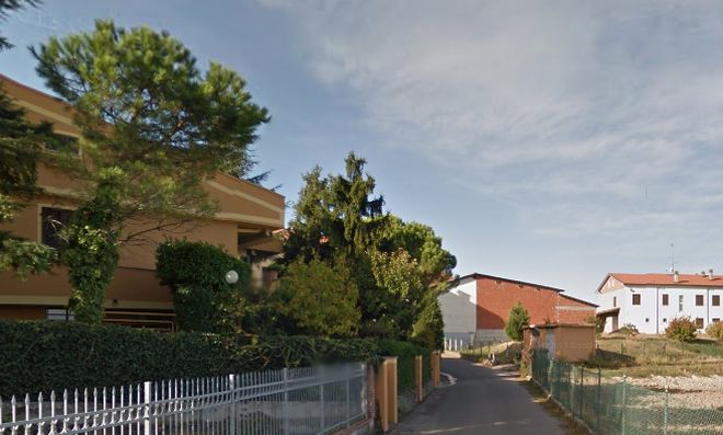 Via Valgelata a Sarezzano, il luogo dove si è verificato il colpo 