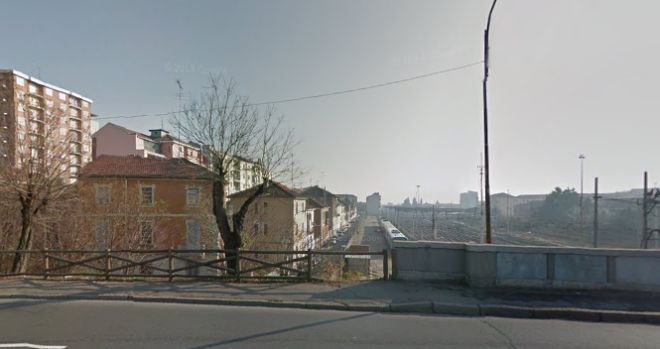 Il cavalcavia di Viale Brigata Ravenna dove la donna aveva cercato di suicidarsi 