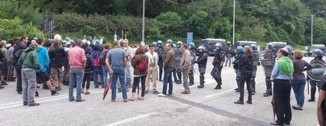 Manifestanti e Forze di Polizia