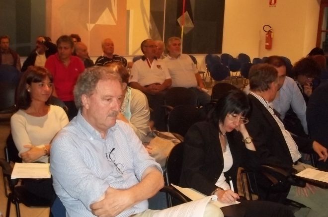 Una parte dei sindaci presenti alla riunione