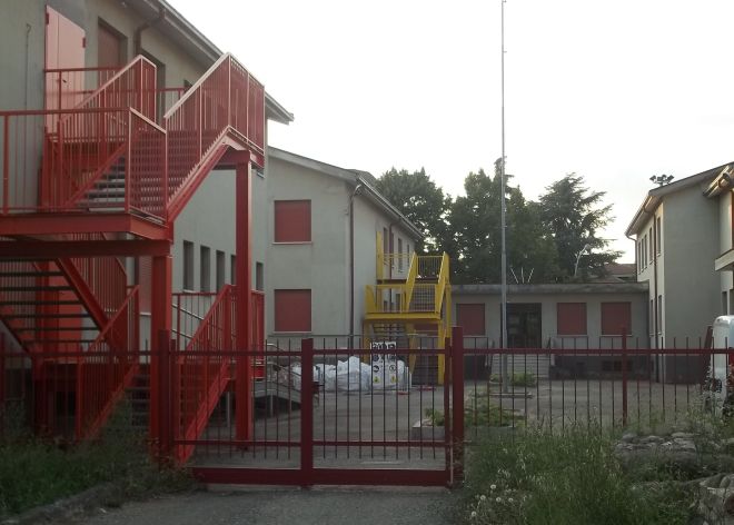 Il nuovo ingresso della scuola media