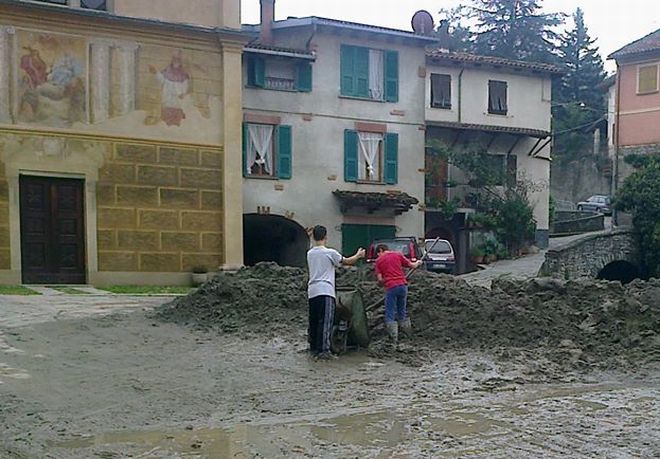 Gli spalatori lavorano duro, sia a Garbagna che a Viguzzolo, ecco le foto trovate su Facebook
