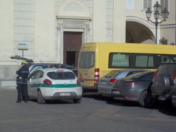 auto piazza duomo - Q