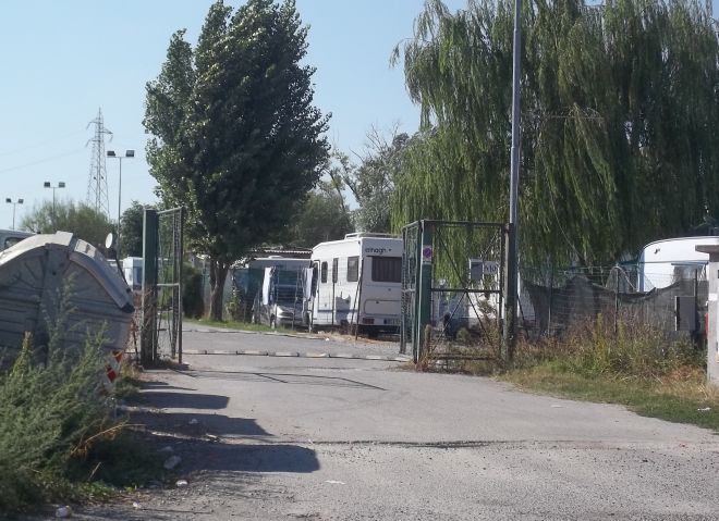 Il campo nomadi di Tortona