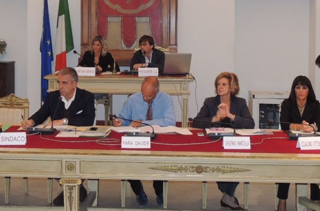 giunta  consiglio - G