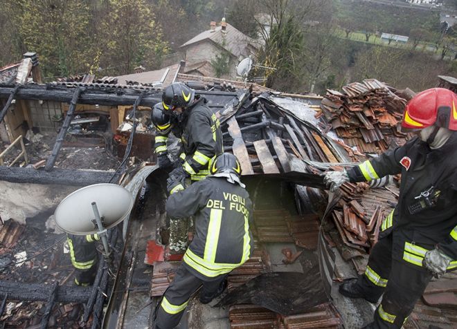vigili fuoco tetto L