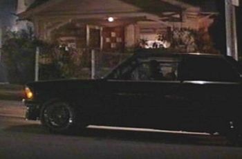 auto nera ladri in fuga - Q