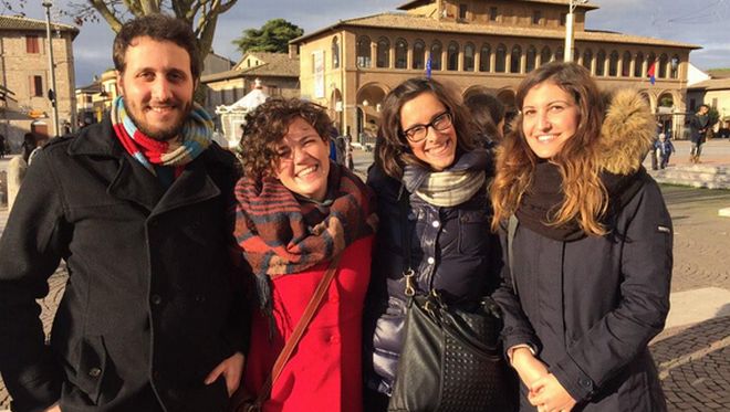 Quattro tortonesi sorridenti