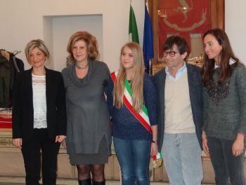 Il segretario Simona Ronchi, l'assessore Marcella Graziano, il sindaco Eleonora Destro, il rpesidente del Consiglio Claudio Scaglia il vice sindaco Ludovica Cassano