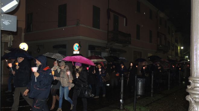 sfilata di gente