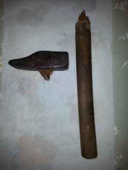 il martello rotto