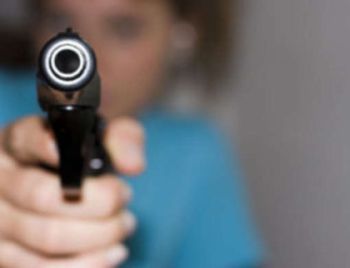 pistola spara ai ladri- Q