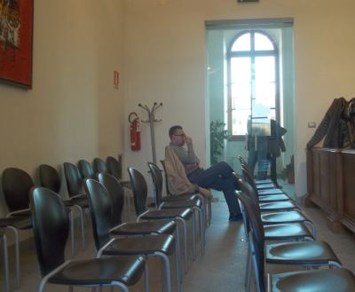 Il Consiglio è iniziato da 10 minuti: desolante assenza di pubblico