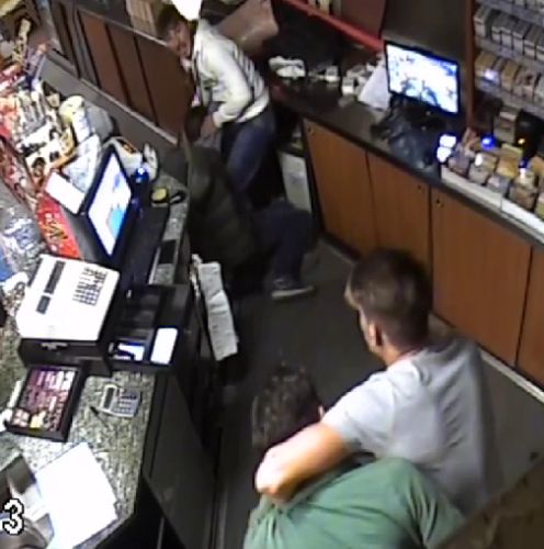 L'aggressione ai due titolari