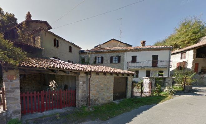 La regione castello a Fabbrica Curone dove abitava l'uomo