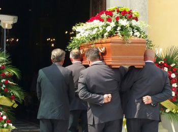 Un momento del funerale