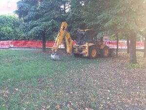 Le ruspe al lavoro in viale De Gasperi