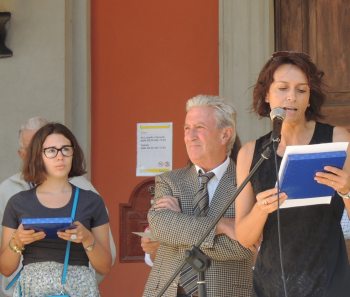 Federica Scupelli che presenta la manifestazione