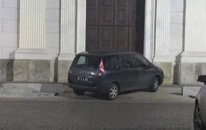 auto parcheggio duomo - L