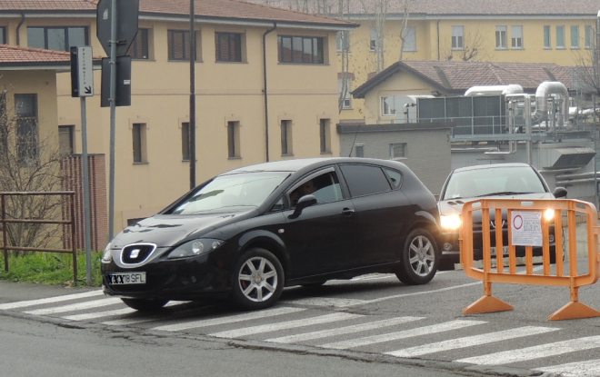 Auto in uscita da parcheggio: tutte gpl o medici al lavoro?