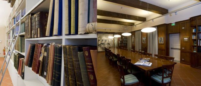 Libri e sala consultazione della Biblioteca della Fondazione