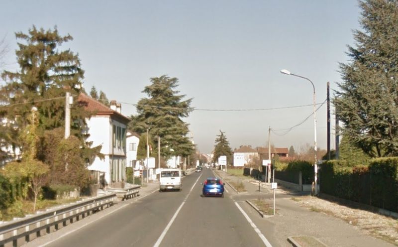 La statale per Genova nei pressi con l'intersezione di strada Viola