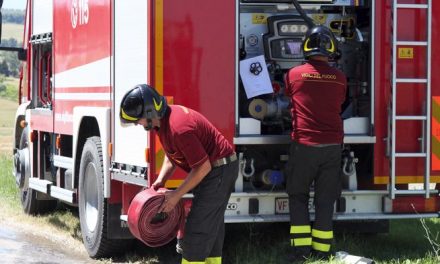 Brucia una baracca a Bassignana per un incendio forse accidentale