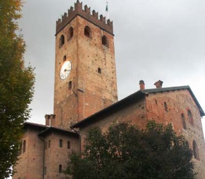 Castelnuovo Castello - I