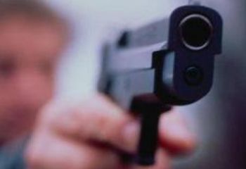 Dolore tanta solitudine lo hanno portato a spararsi sulla panchina dei giardini di Alessandria