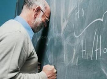 Alessandria, giovane marocchino di 14 anni minaccia di morte un professore, denunciato