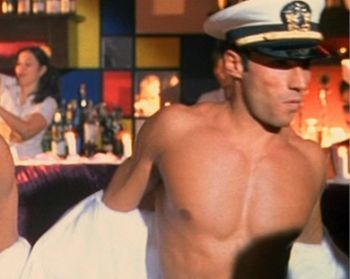 Per “farsi bello” davanti alle donne aveva provocato una rissa a San Giuliano, denunciato italiano