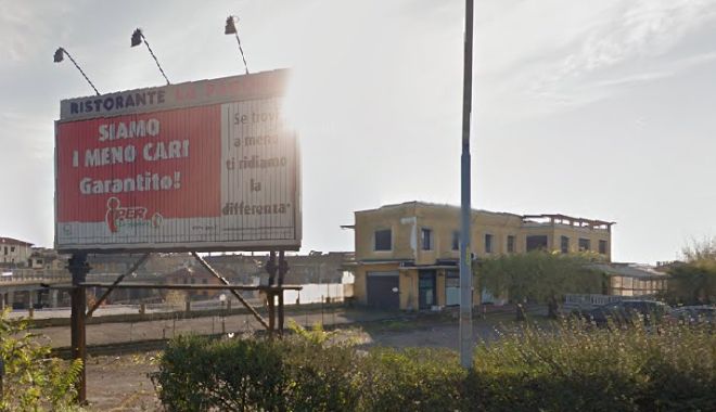 Due rumeni ubriachi pestano a sangue i gestori del bar “La Pagoda” e vengono arrestati