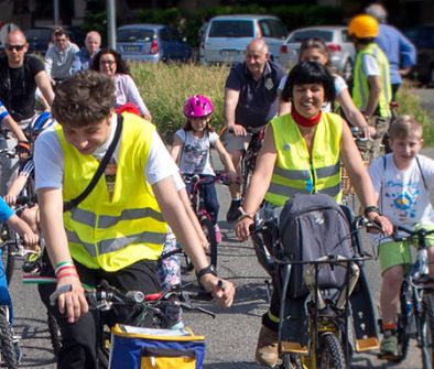 Tanti bambini alla biciclettata degli amicidellebici di Alessandria. Le immagini
