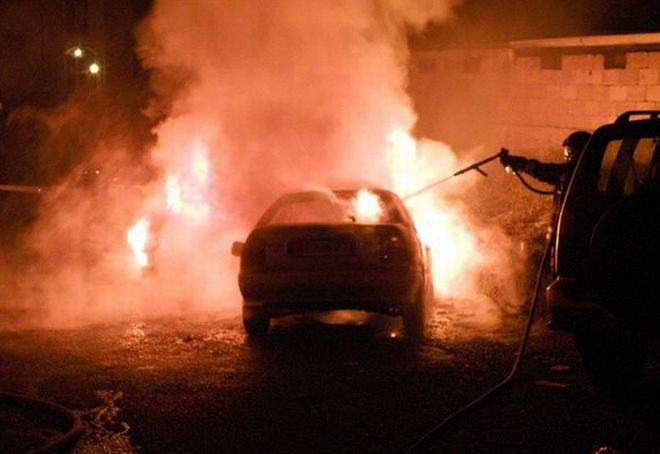 Individuato e arrestato dai Carabinieri l’autore che aveva incendiato cinque auto a Taggia: è un uomo di 46 anni