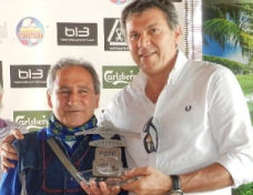 Fiore ha fatto centro: è stato un successo il quinto raduno di vespe a Tortona